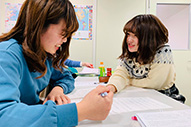 勉強する場を奪われた子どもたちへ、学べる場を